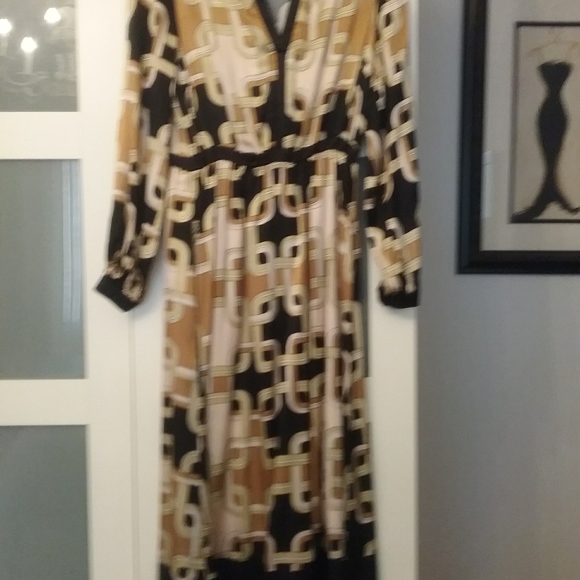 Top - Picture 4 of 8